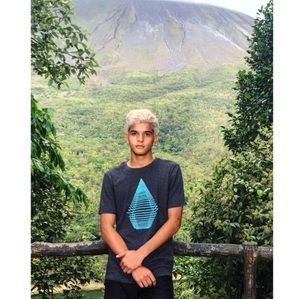 Meet your Posher, Daniel